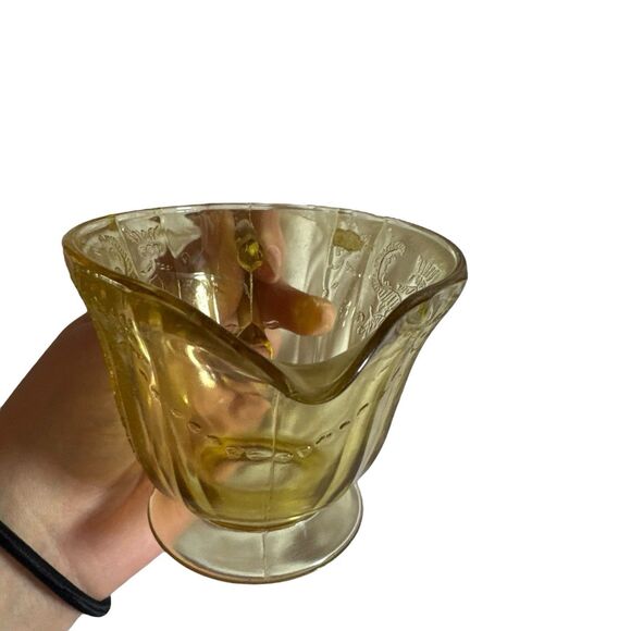Madrid Federal Glass Yellow‎ Depression 3-1/4" Footed Creamer Vintage 1930's - Picture 8 of 13